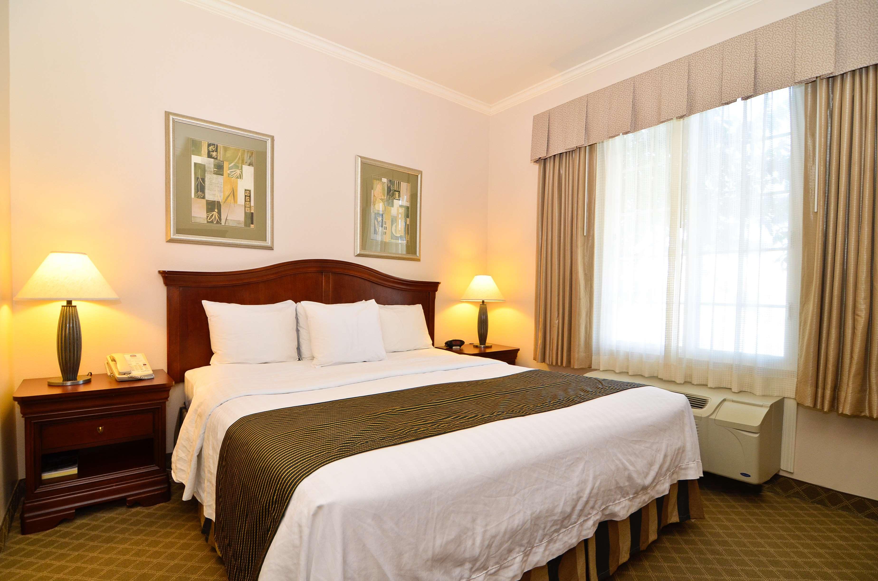 Best Western Plus Country Park Hotel Tehachapi Habitación foto